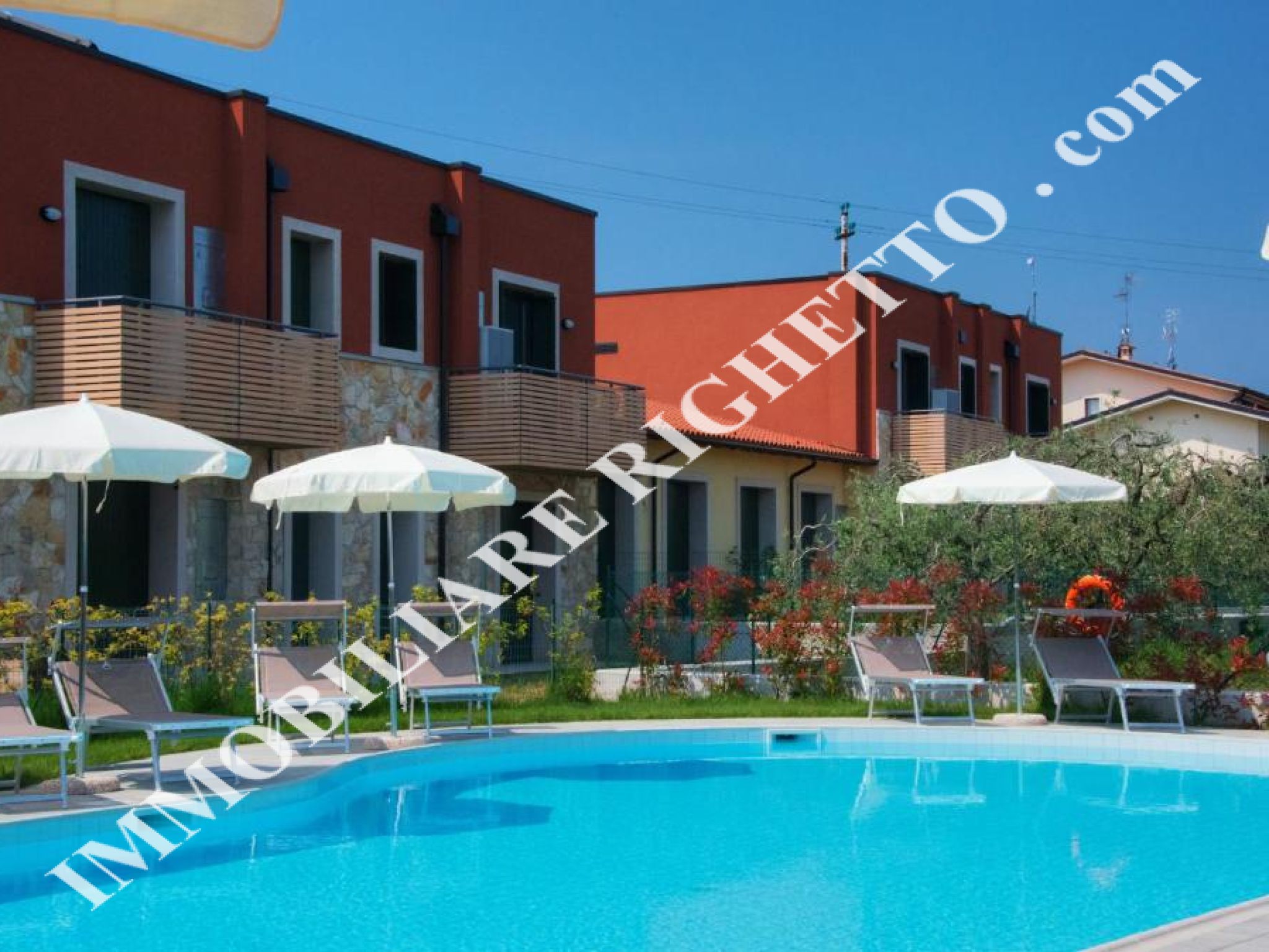 offerta immobile in vendita Ampio appartamento d'angolo con grande terrazzo.