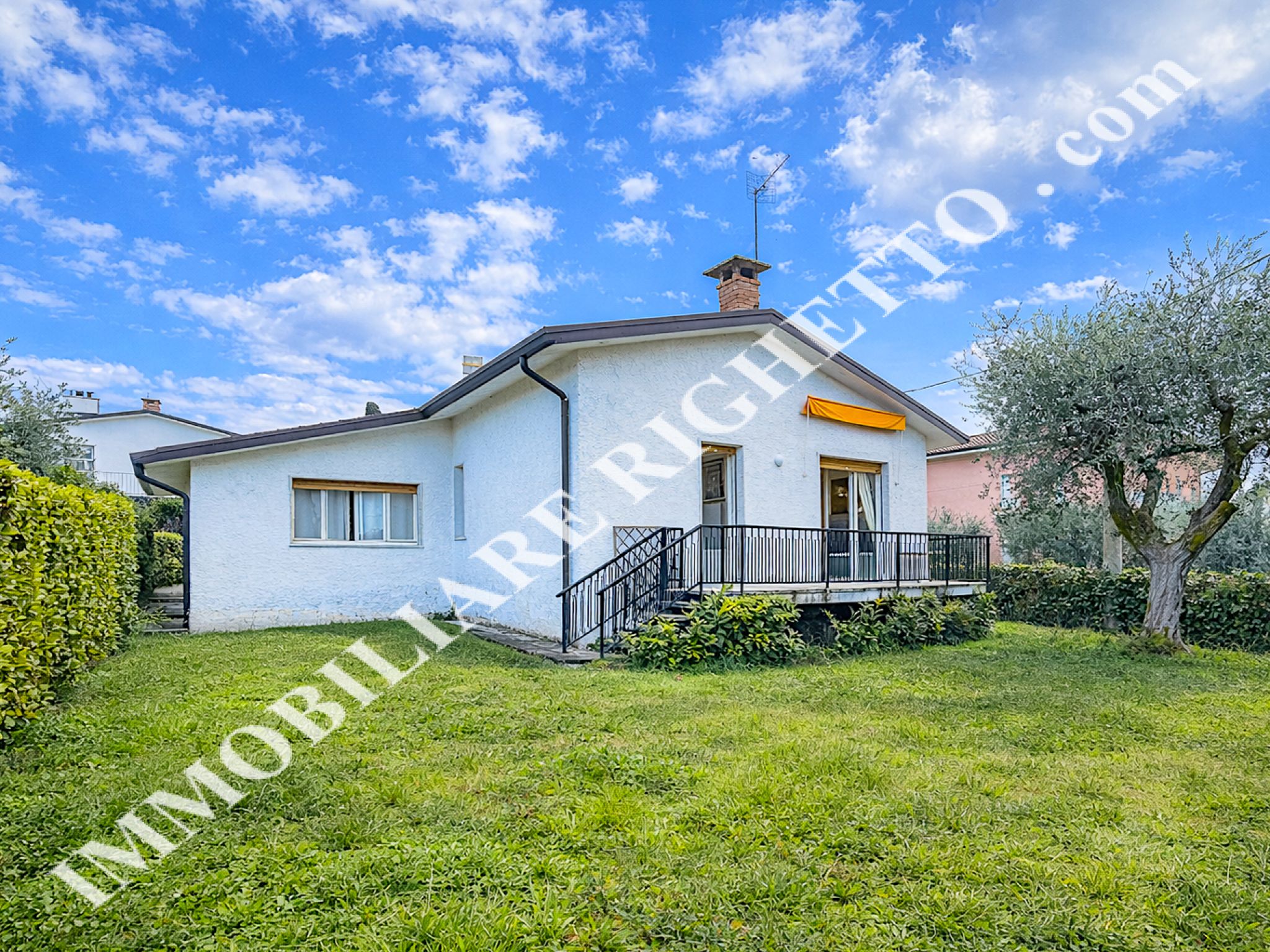 offerta immobile in vendita Spaziosa villetta singola a due passi dal Lago.