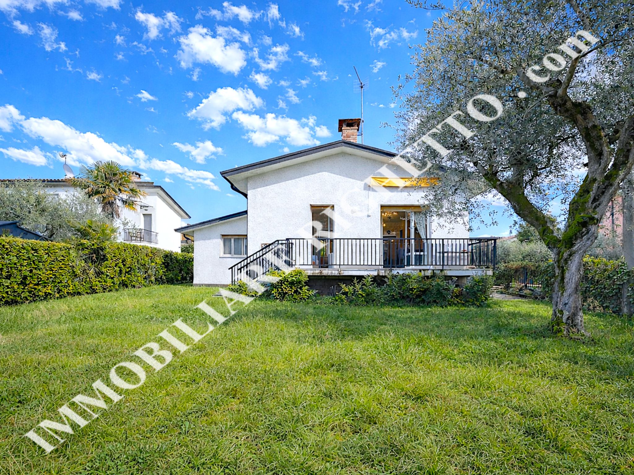 offerta immobile in vendita Spaziosa villetta singola a due passi dal Lago.