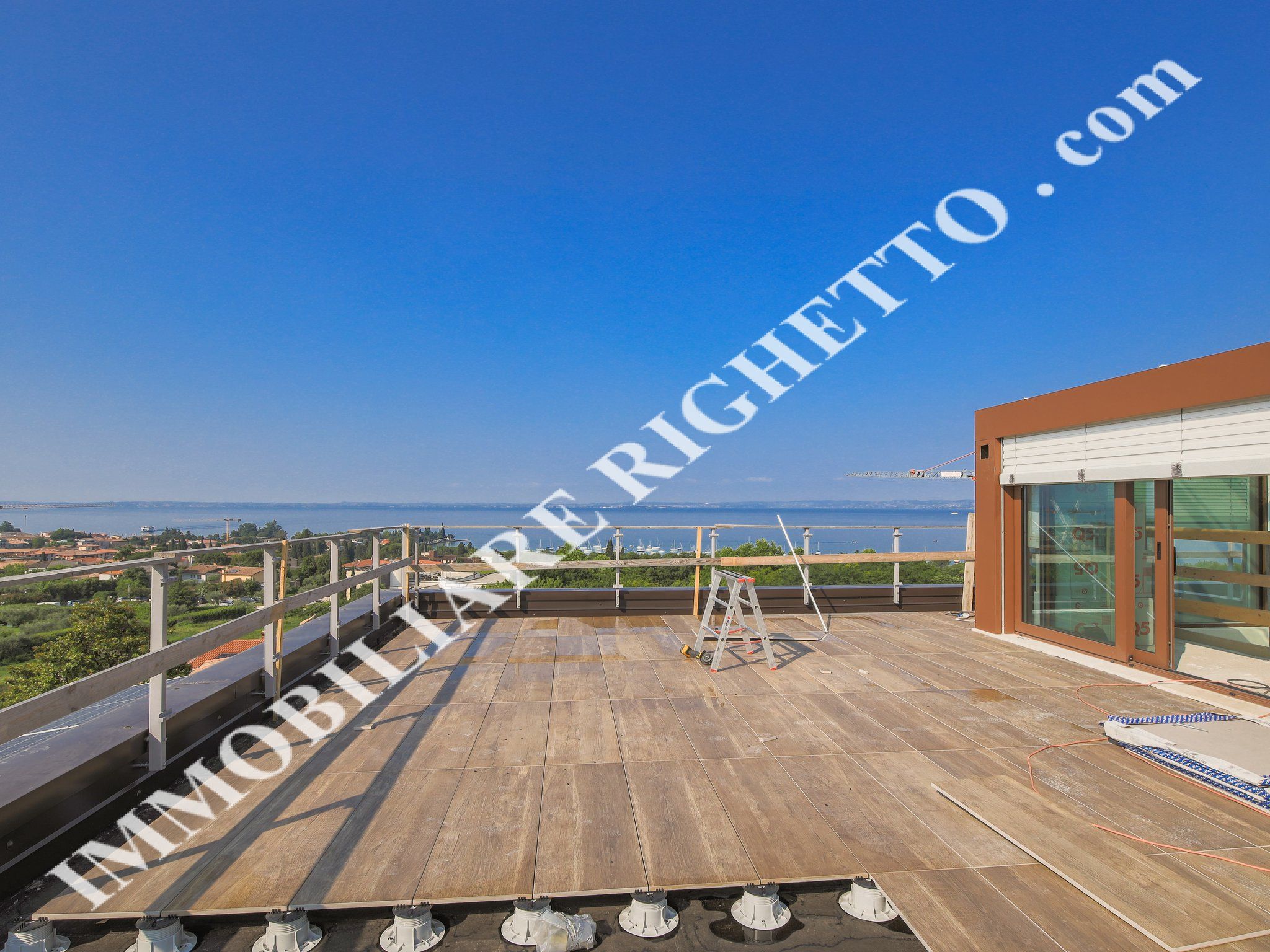 offerta immobile in vendita RESIDENZA VILLA MARTA: NUOVISSIMI appartamenti, ampi terrazzi e MERAVIGLIOSA VISTA LAGO