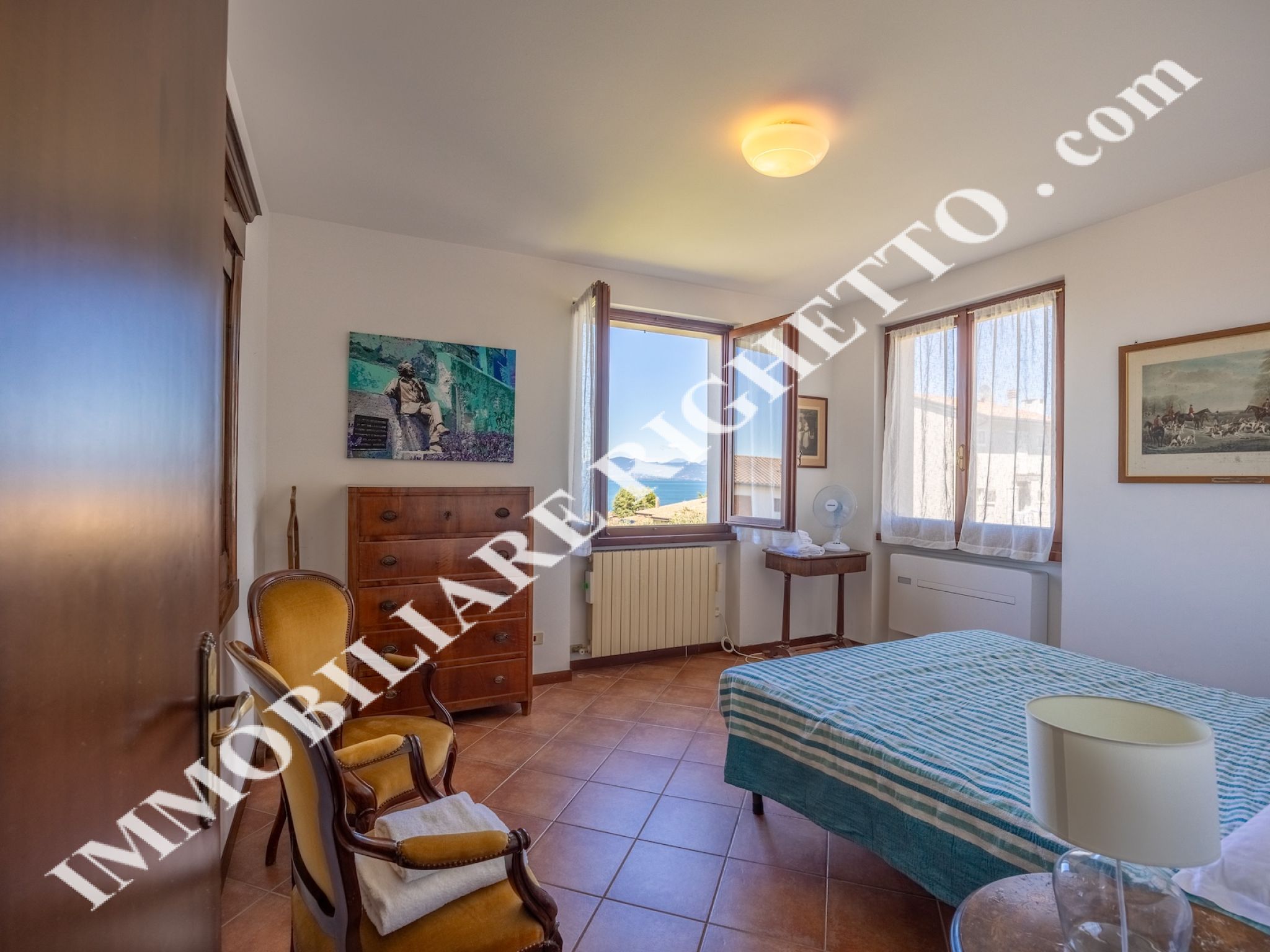 offerta immobile in vendita Ampio appartamento con VISTA LAGO.